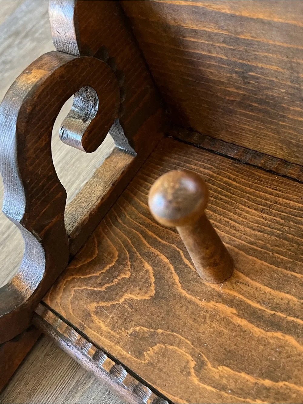 Wooden Shelf With Hearts And Hanging Pegs, Display, Scroll